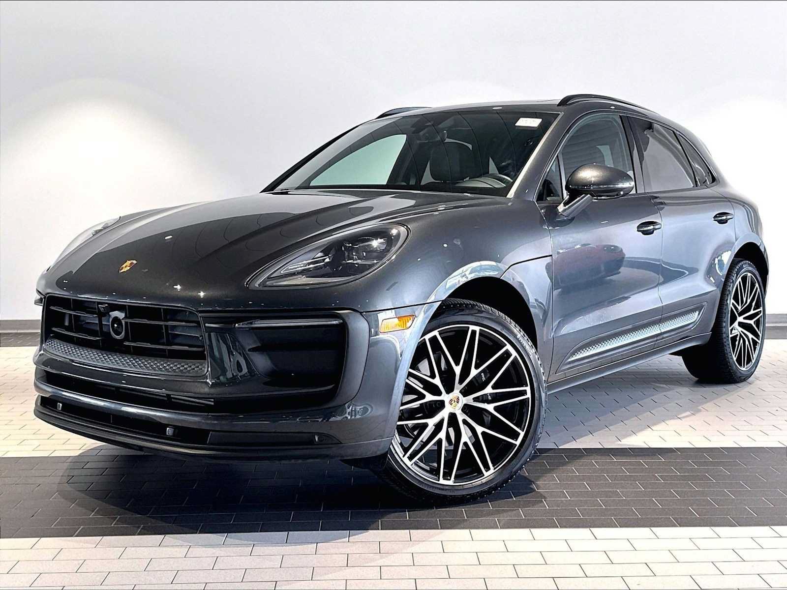 Used 2026 Porsche Macan AWD/4WD image 1