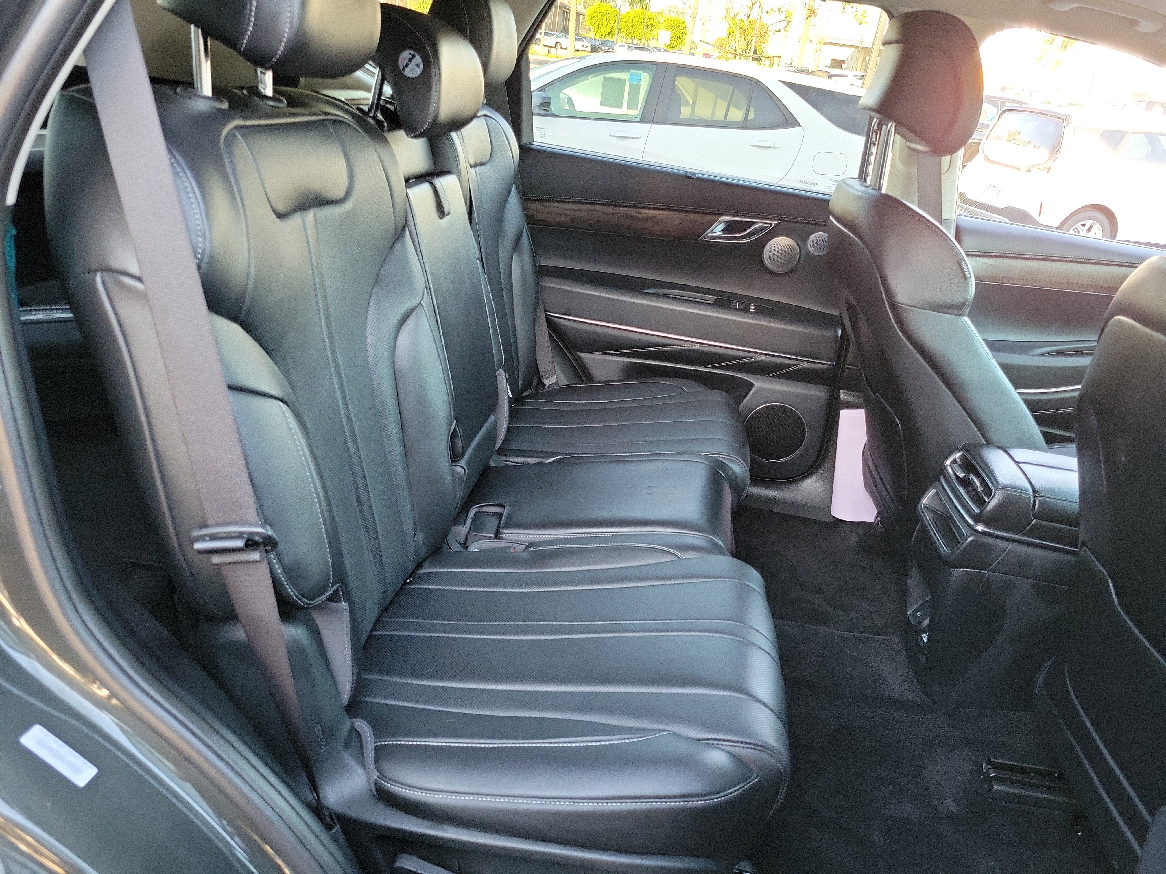 Certified 2025 Genesis GV80 2.5T Advanced image 23