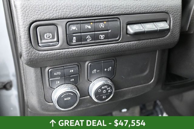 Used 2023 GMC Yukon Denali AWD/4WD image 30