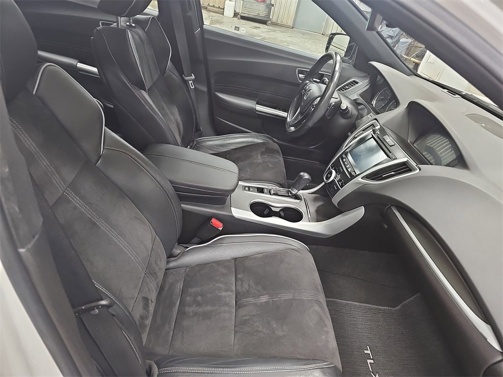 Used 2020 Acura TLX w/ A-SPEC Pkg image 10