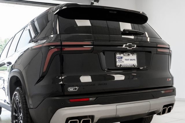 Used 2024 Chevrolet Traverse Z71 w/ Enhanced Driving Package image 12