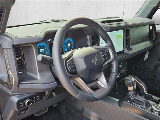 New 2025 Ford Bronco Badlands image 3
