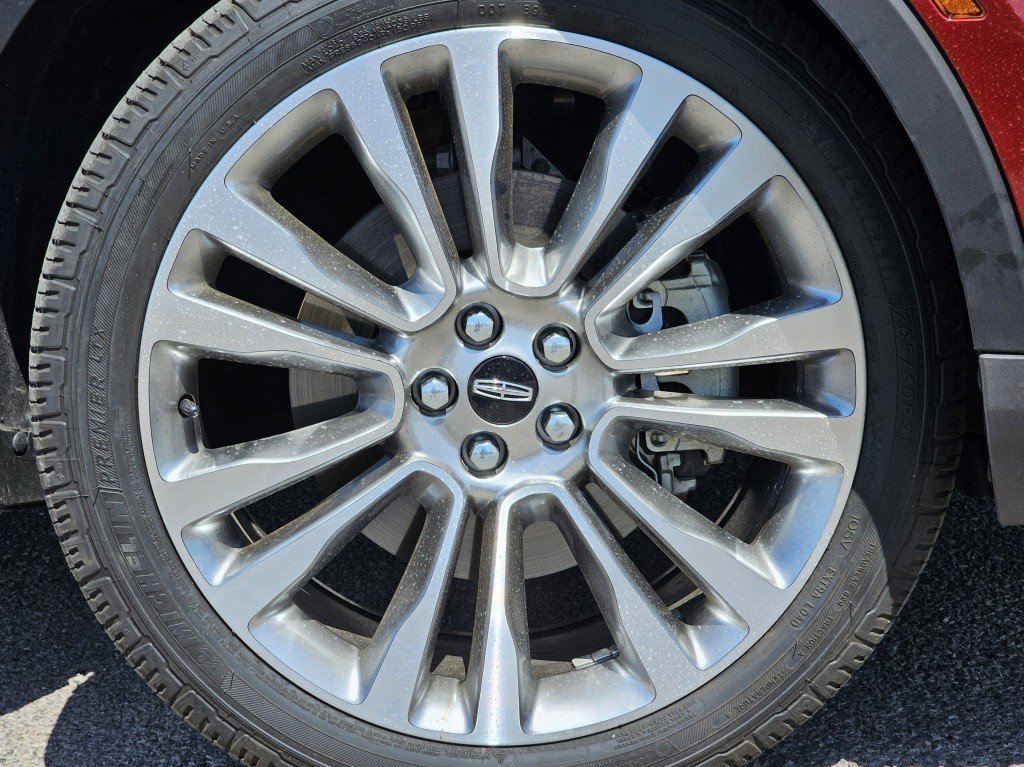 Used 2016 Lincoln MKX Reserve w/ Luxury Package image 13