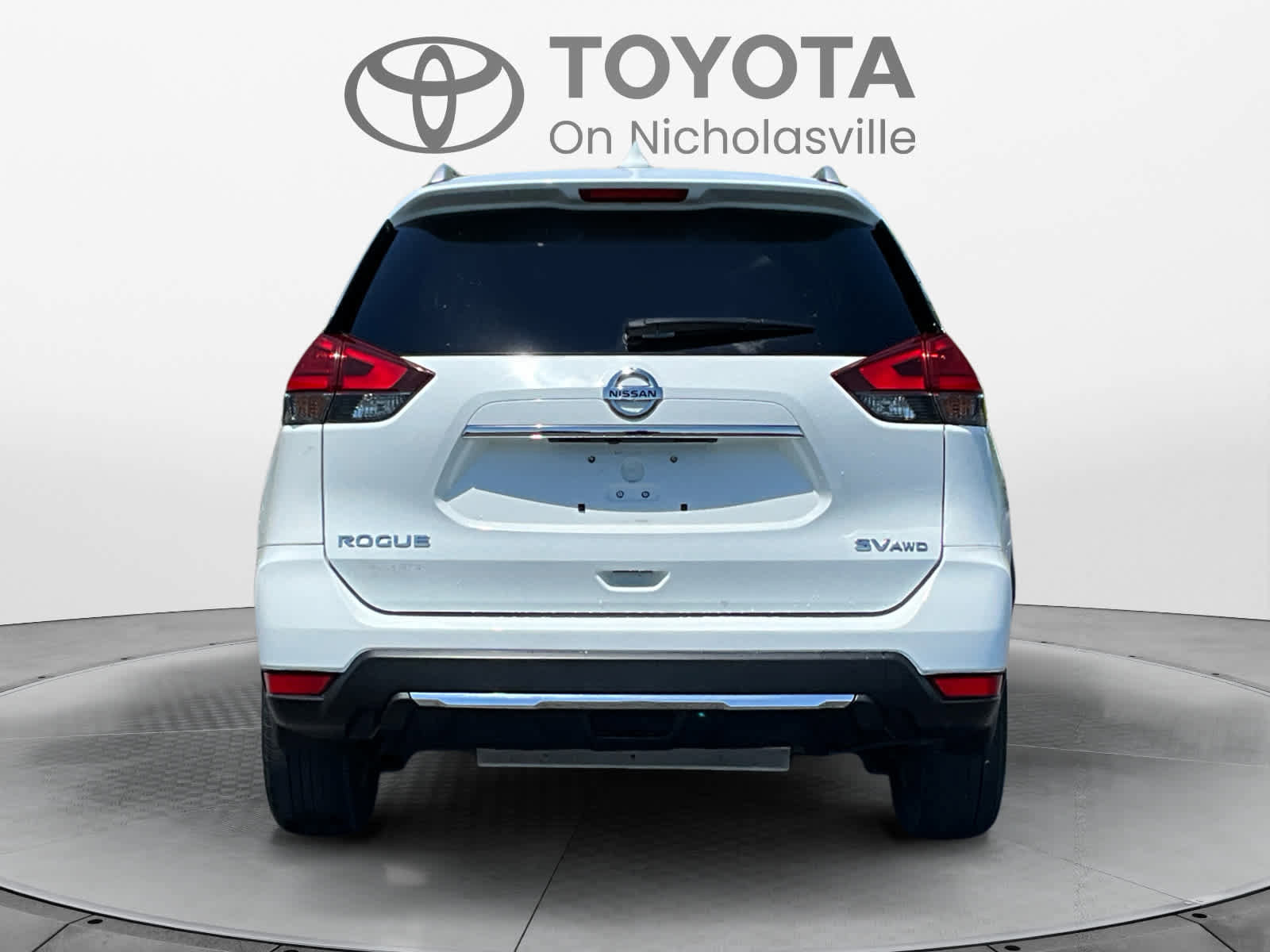 Used 2017 Nissan Rogue SV AWD/4WD image 5