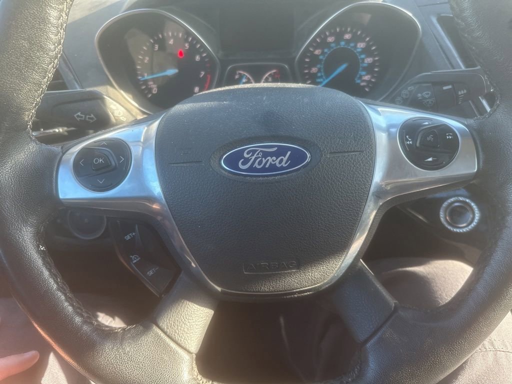 Used 2015 Ford Escape Titanium w/ Equipment Group 301A AWD/4WD image 23
