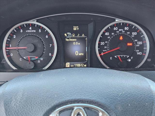 Used 2015 Toyota Camry SE image 8