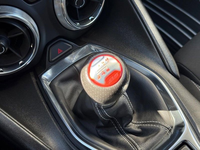 Used 2019 Chevrolet Camaro SS image 26