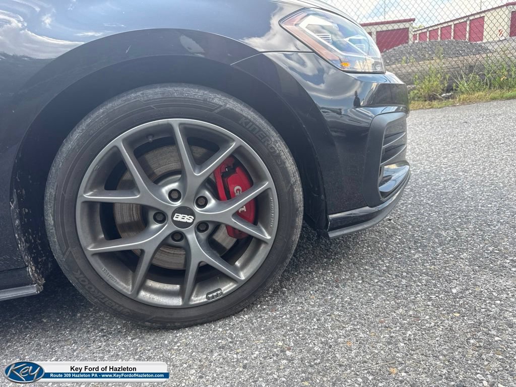 Used 2018 Volkswagen GTI SE FWD image 14