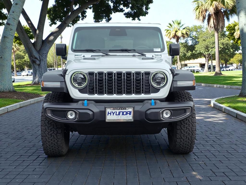 Used 2025 Jeep Wrangler Unlimited Rubicon 4xe w/ Safety Group AWD/4WD image 3