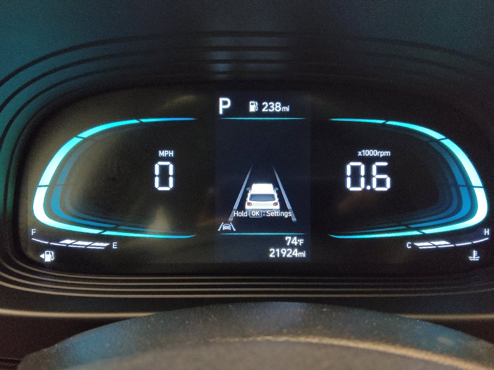 Used 2025 Hyundai Venue SEL FWD image 23