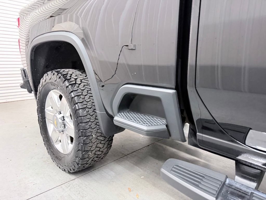 Used 2022 Chevrolet Silverado 2500 LTZ w/ Z71 Chrome Sport Edition AWD/4WD image 47