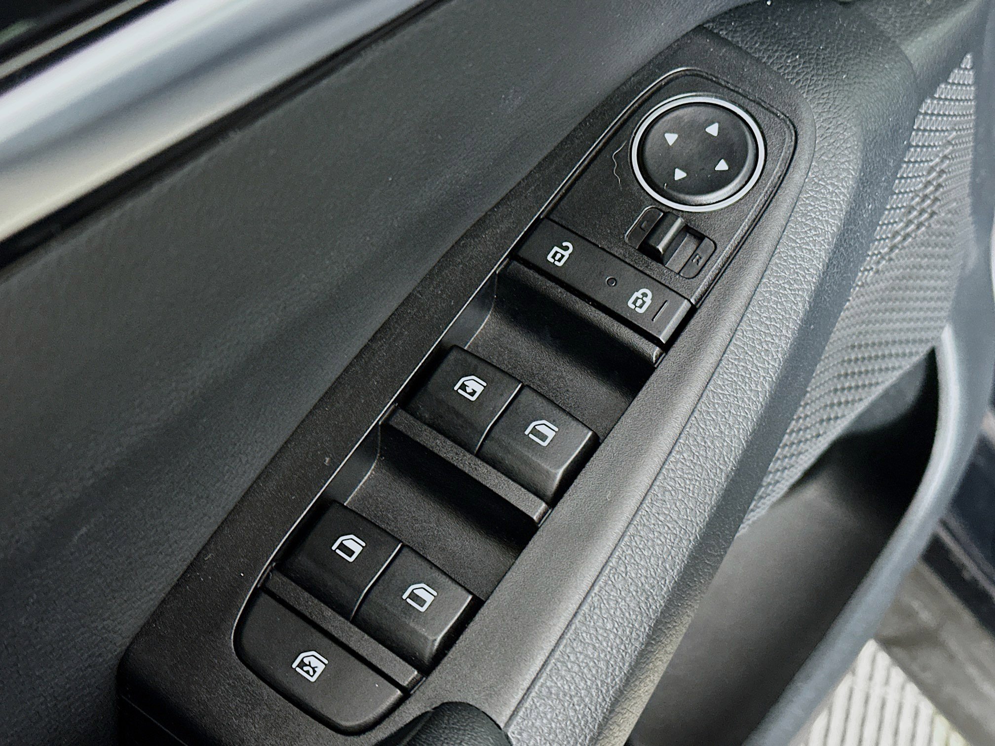 Certified 2023 Kia Seltos S w/ Navigation Package FWD image 18