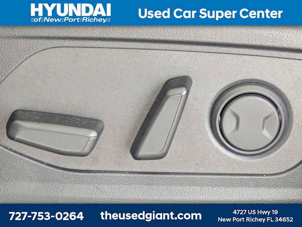 Certified 2023 Hyundai Tucson SEL w/ Winter Package FWD image 23