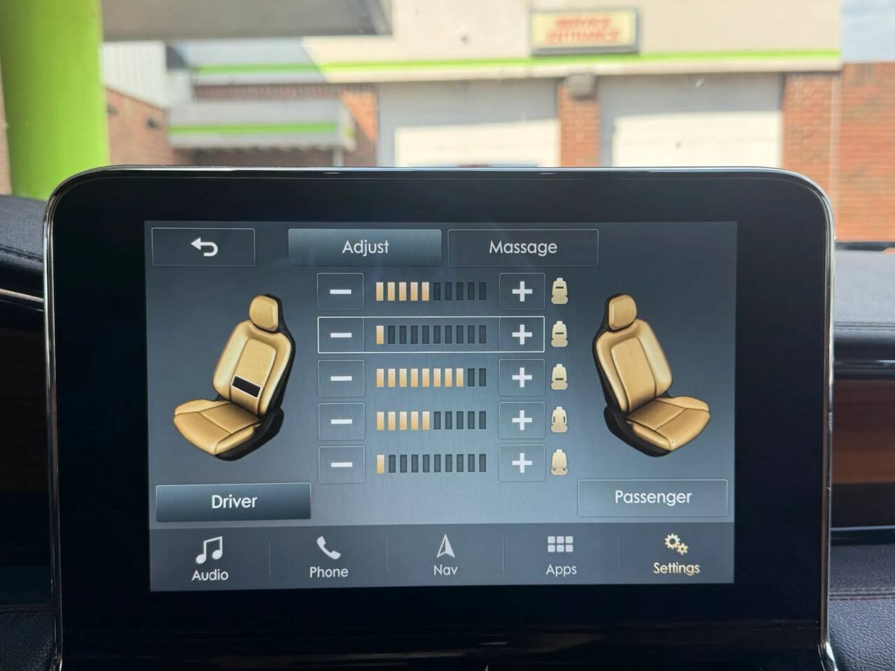 Used 2018 Lincoln Navigator Reserve AWD/4WD image 12