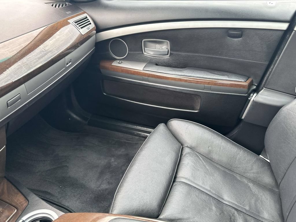 Used 2008 BMW 750Li RWD image 33