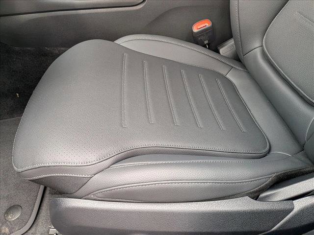 New 2026 Mercedes-Benz C 300 Sedan image 4