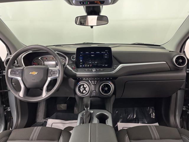 Used 2024 Chevrolet Blazer LT image 40