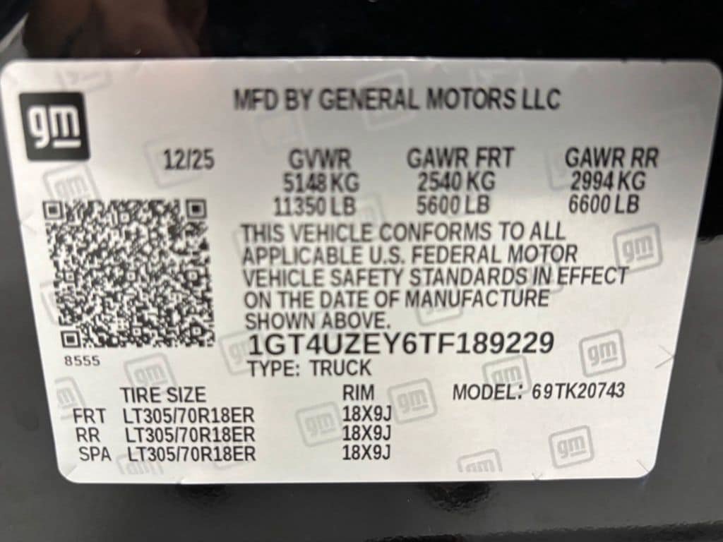 Used 2026 GMC Sierra 2500 AT4X AWD/4WD image 11