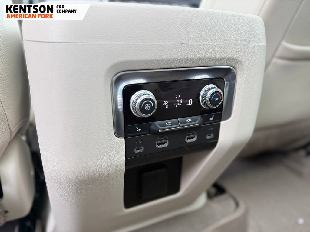 Used 2021 GMC Yukon Denali w/ Denali Premium Package image 39