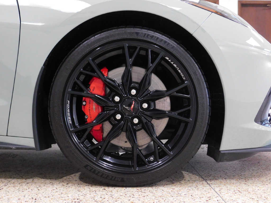 Used 2024 Chevrolet Corvette Stingray Preferred Cpe w/ Z51 Performance Package RWD image 89