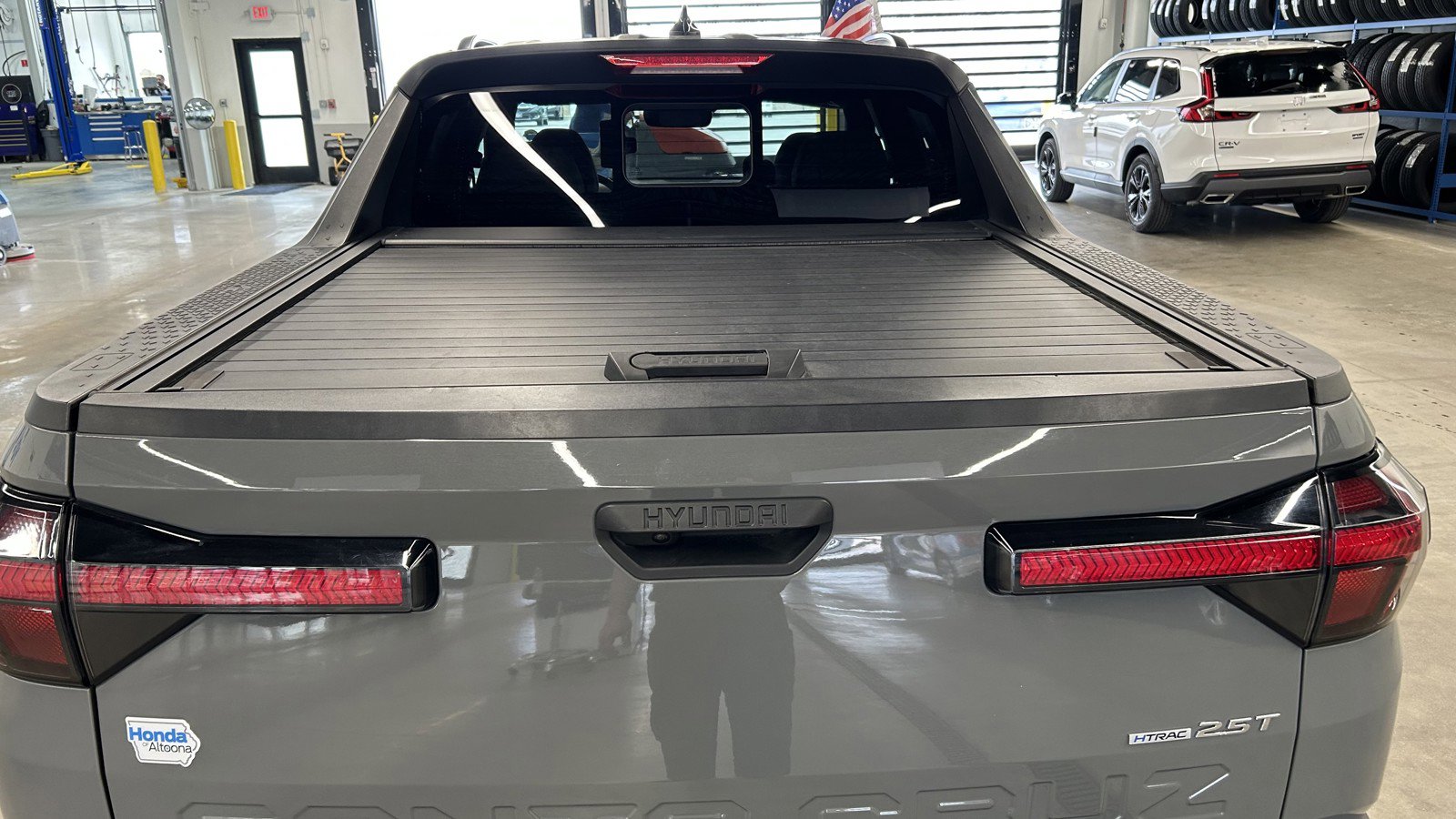 Used 2022 Hyundai Santa Cruz SEL Premium image 15