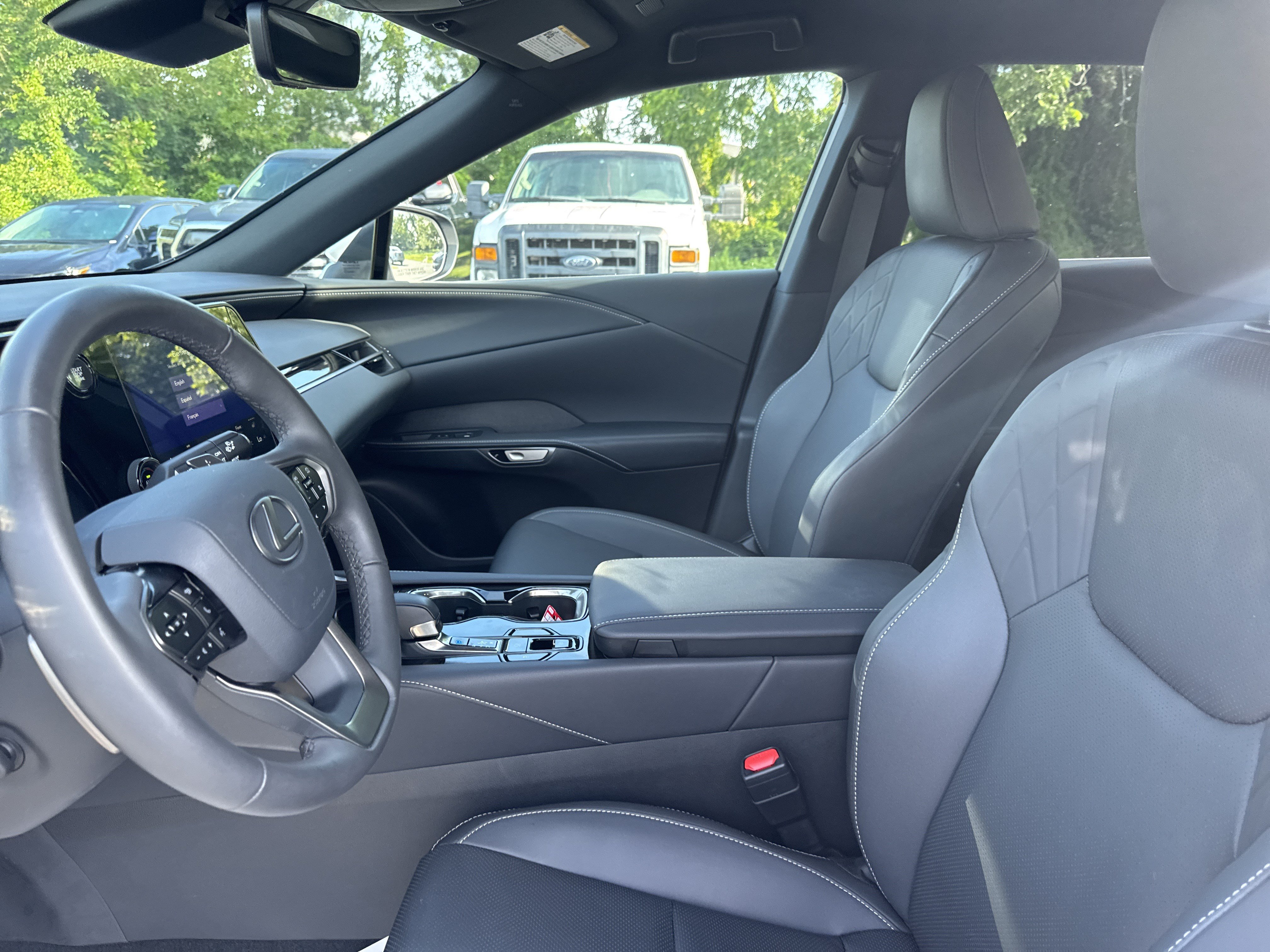 Used 2025 Lexus RX 350 FWD w/ Technology Package image 13