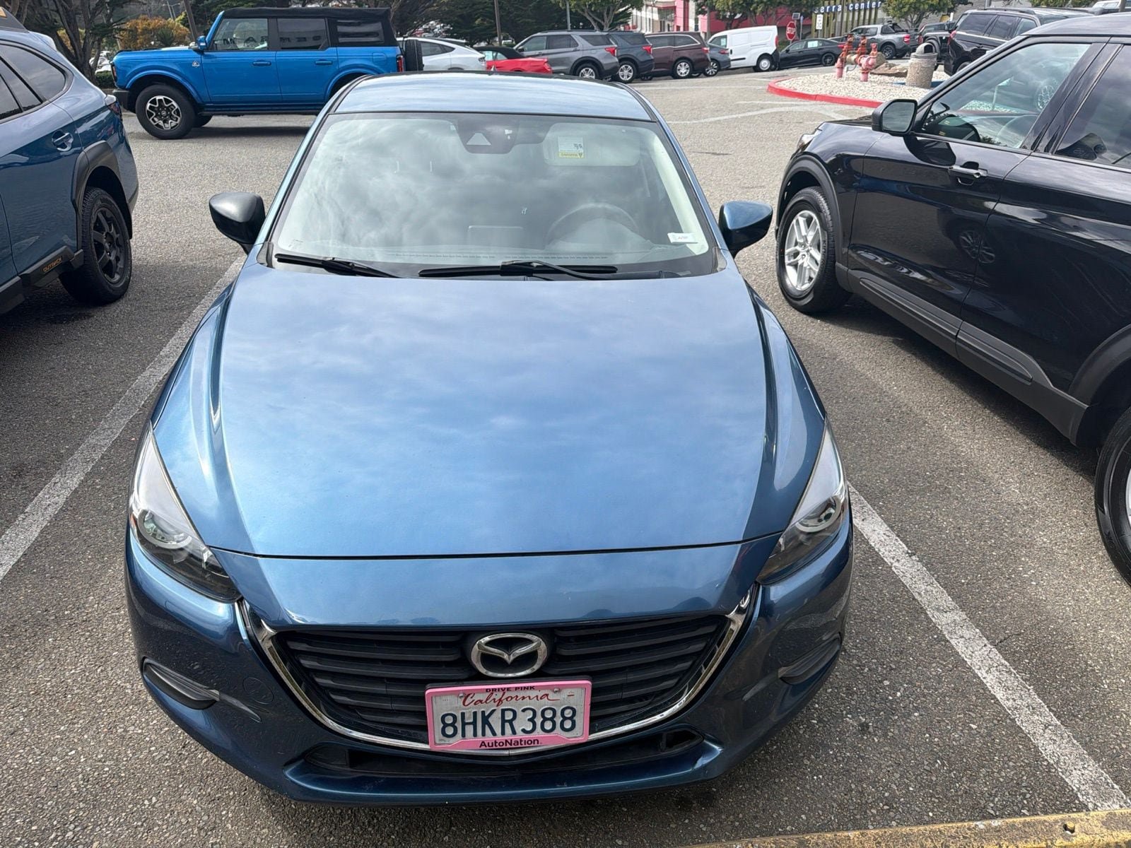 Used 2018 MAZDA MAZDA3 Sport FWD image 2