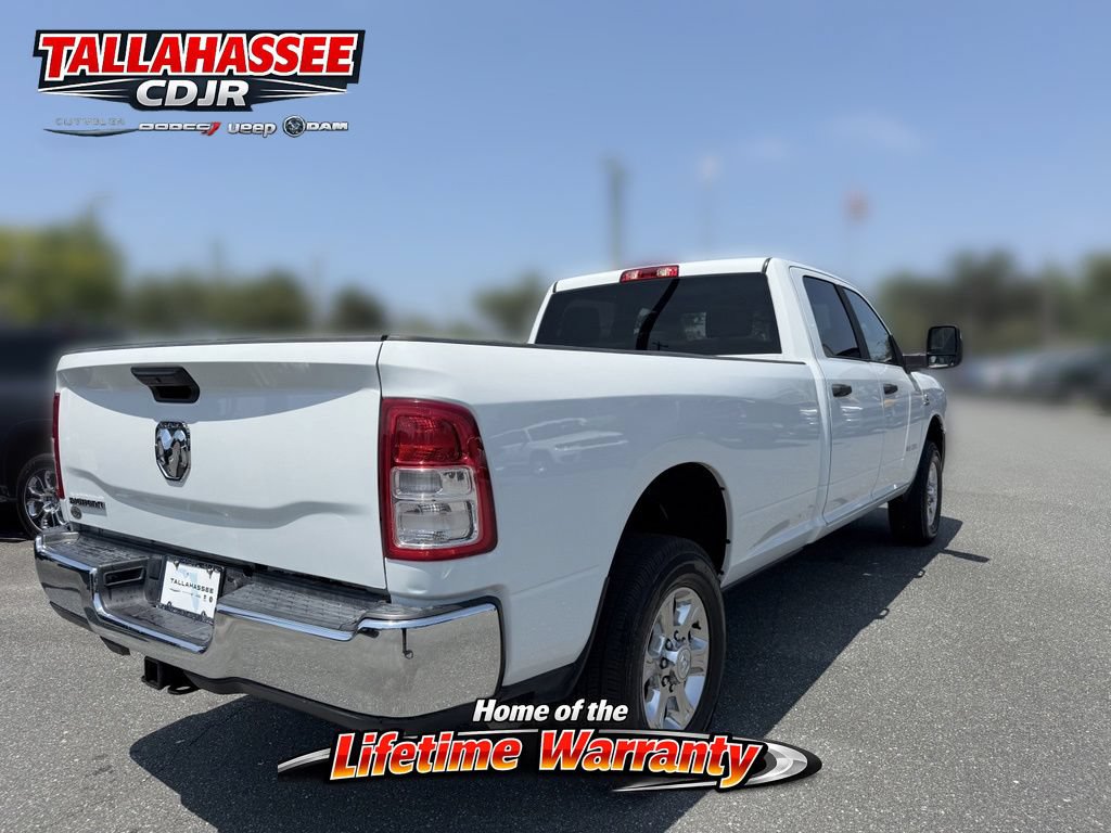Used 2024 RAM 3500 Big Horn AWD/4WD image 3