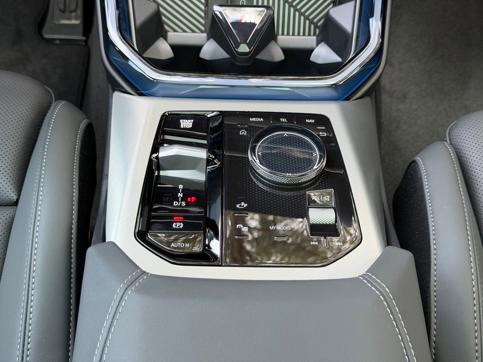 Certified 2025 BMW X3 xDrive30i w/ M Sport Package image 18