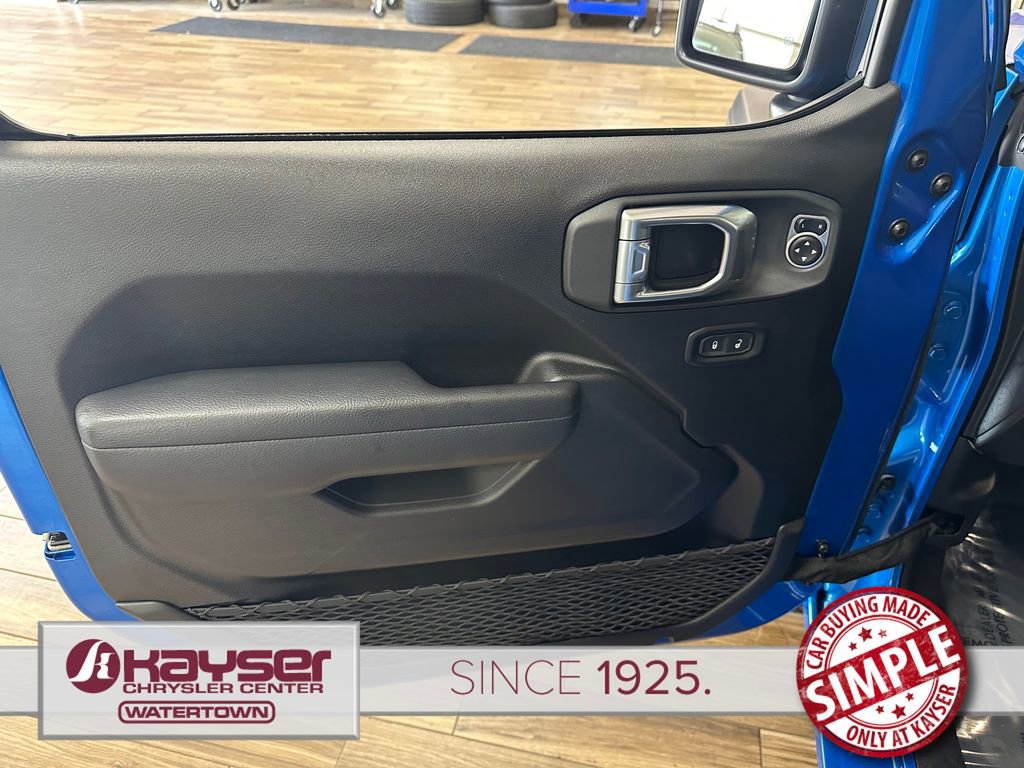Used 2024 Jeep Wrangler Unlimited Sport AWD/4WD image 9