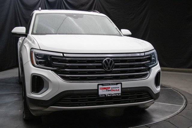 Used 2024 Volkswagen Atlas SE image 3