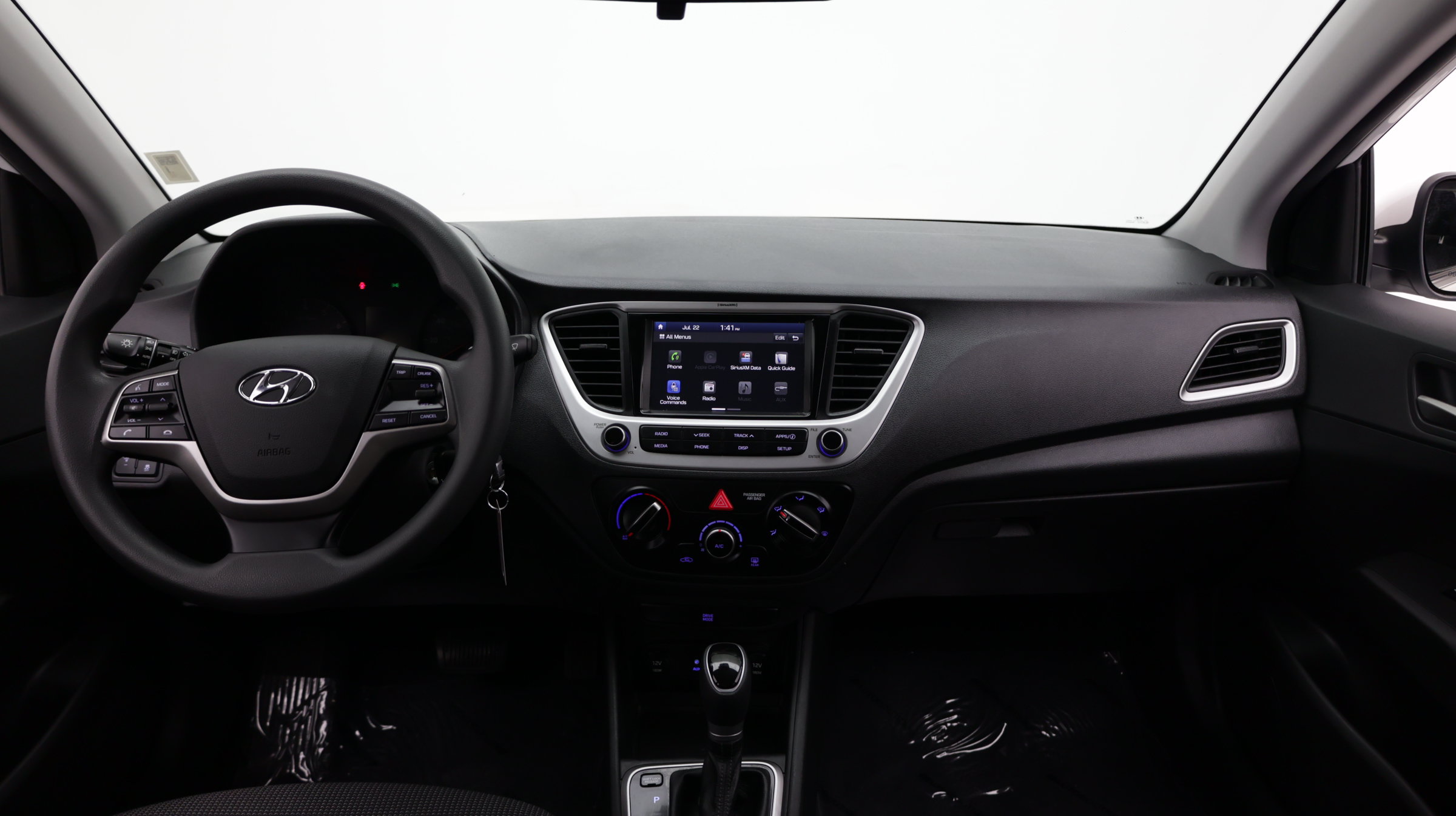 Used 2022 Hyundai Accent SEL FWD image 27