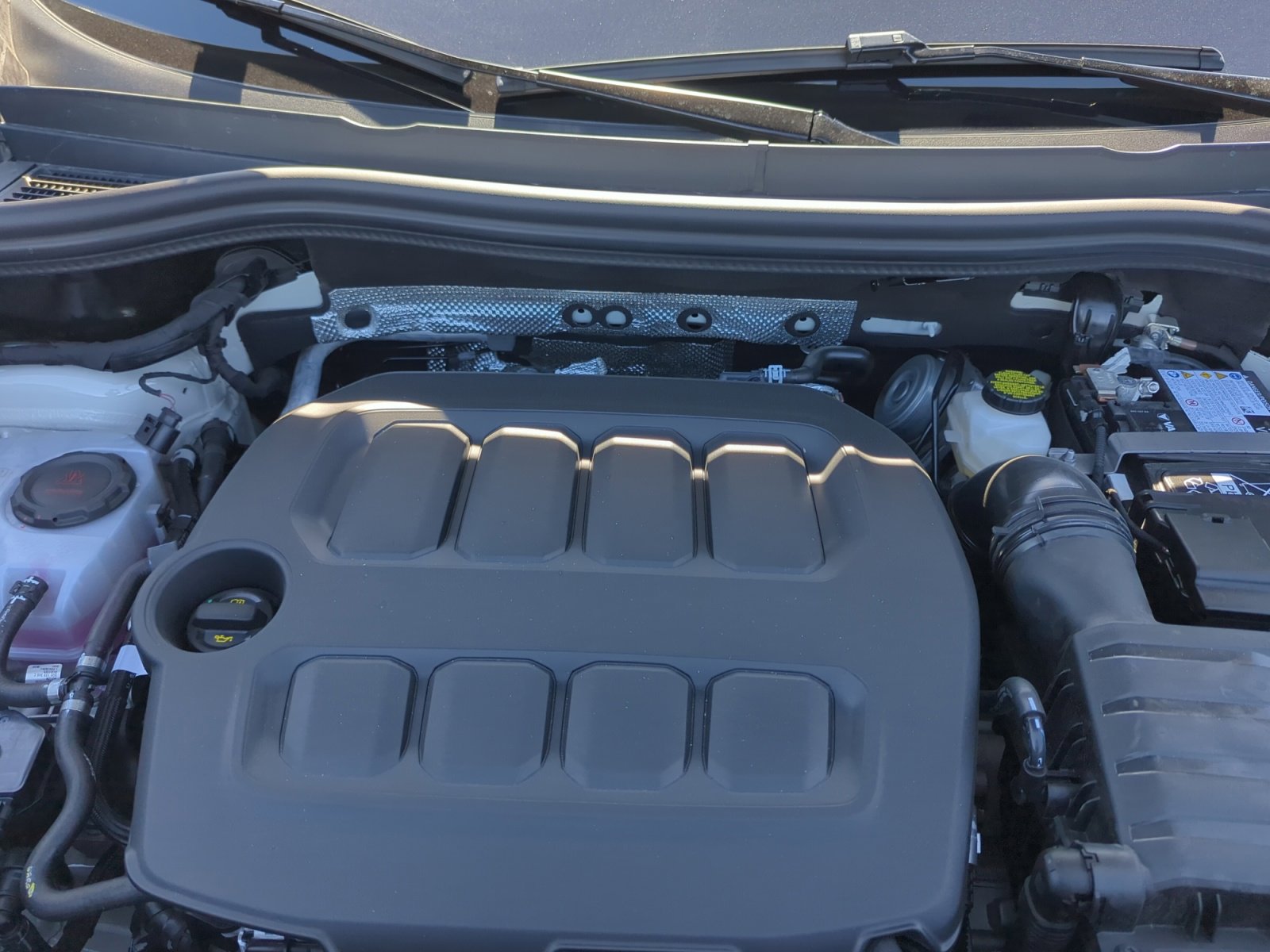 New 2026 Volkswagen Tiguan SEL R-Line image 20