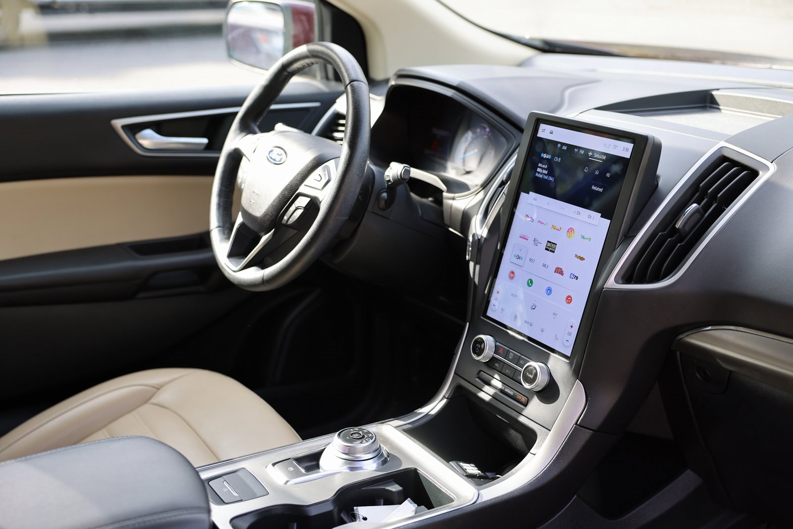 Used 2022 Ford Edge SEL w/ Convenience Package image 12