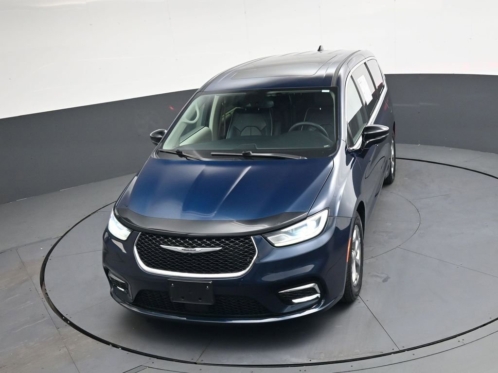 Used 2024 Chrysler Pacifica Limited image 34