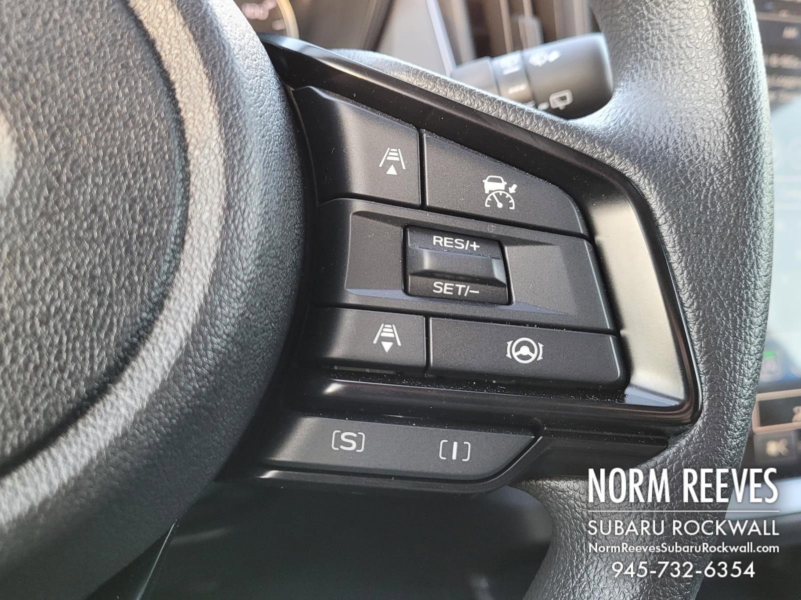 Certified 2025 Subaru Crosstrek 2.5i Premium w/ Crosstrek Mirror Package image 8