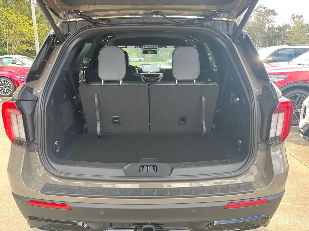New 2026 Ford Explorer ST-Line w/ ST-Line Street Pack image 30