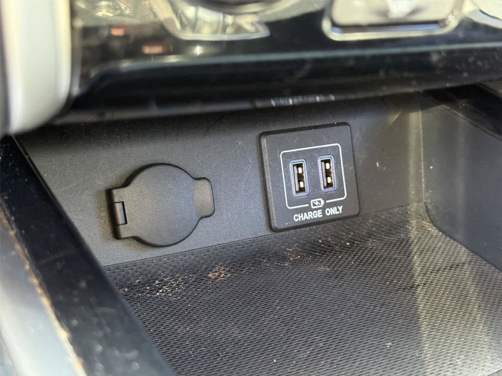 Used 2018 Nissan Pathfinder S FWD image 35
