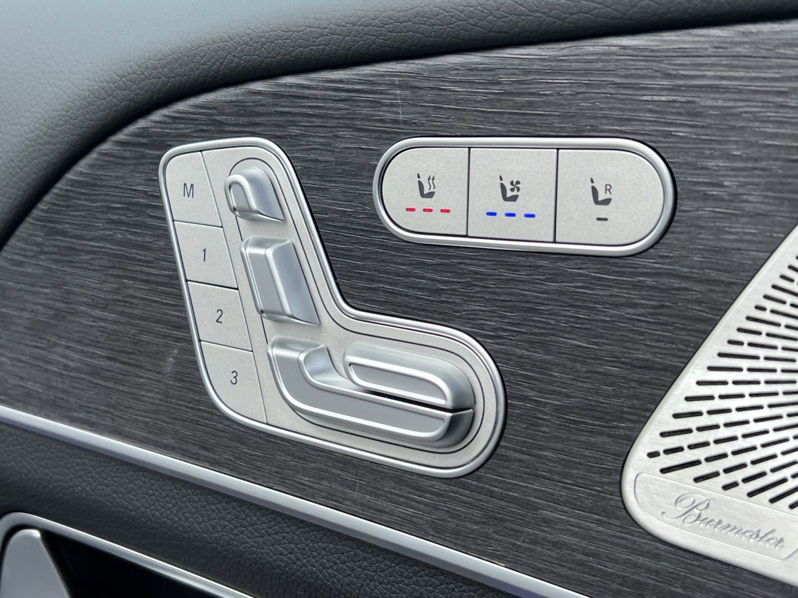 New 2026 Mercedes-Benz GLS 450 4MATIC image 36