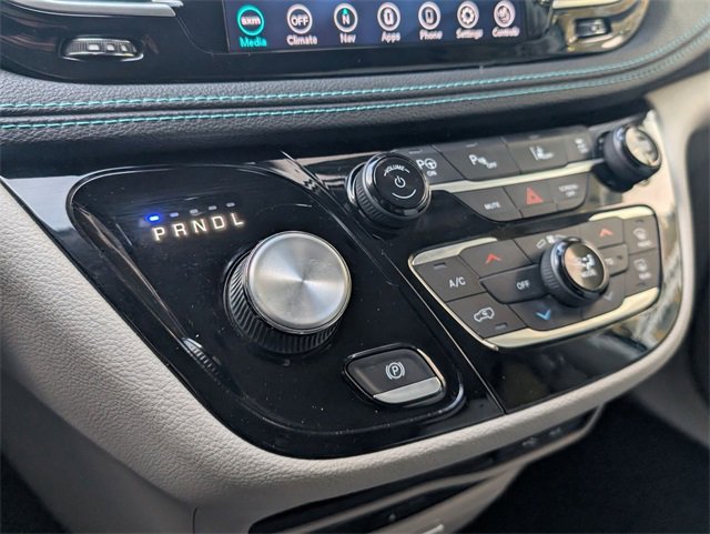 Used 2019 Chrysler Pacifica Limited w/ Advanced Safetytec Group image 31