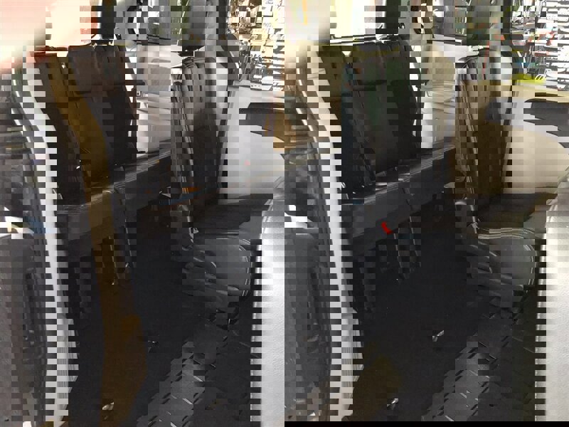 Used 2019 Dodge Grand Caravan SXT w/ Rear Park Assist Package image 18