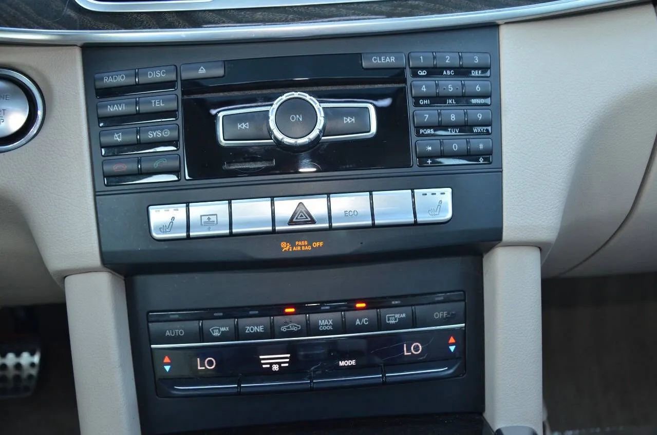 Used 2015 Mercedes-Benz E 350 Sedan image 26