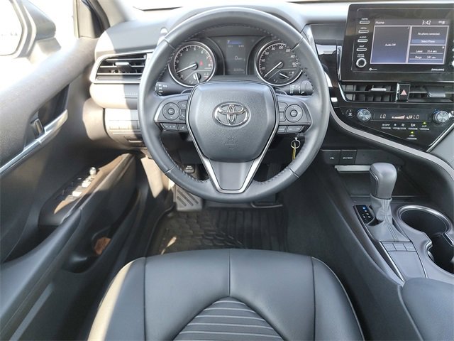 Used 2024 Toyota Camry SE image 27