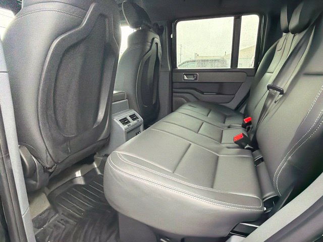 Used 2025 INEOS Grenadier Station Wagon AWD/4WD image 16