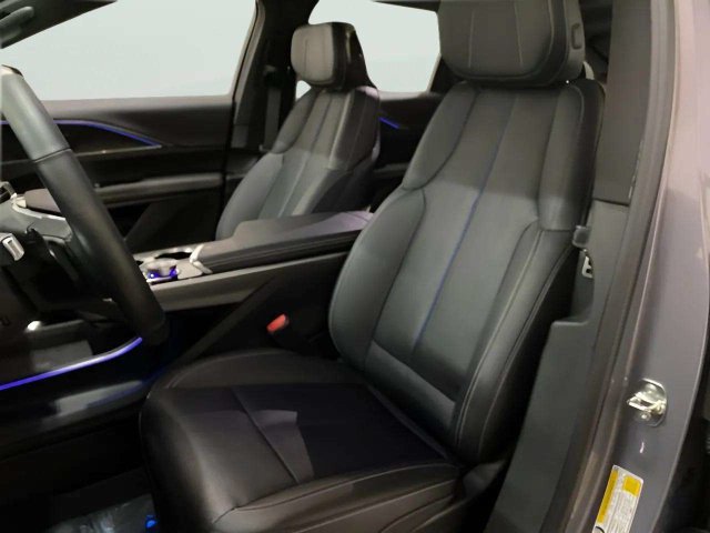 Used 2024 Cadillac Lyriq Sport RWD image 61