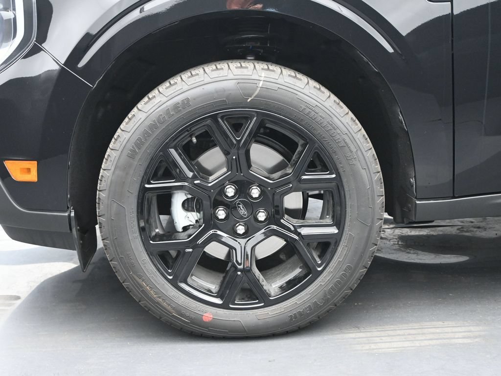 New 2025 Ford Maverick Lariat w/ Black Appearance Package AWD/4WD image 7