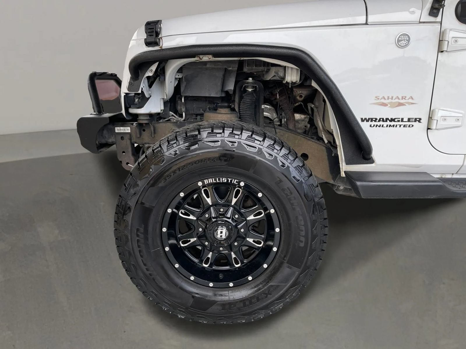 Used 2011 Jeep Wrangler Unlimited Sahara w/ Connectivity Group AWD/4WD image 10