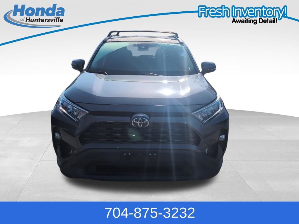 Used 2019 Toyota RAV4 XLE Premium image 3