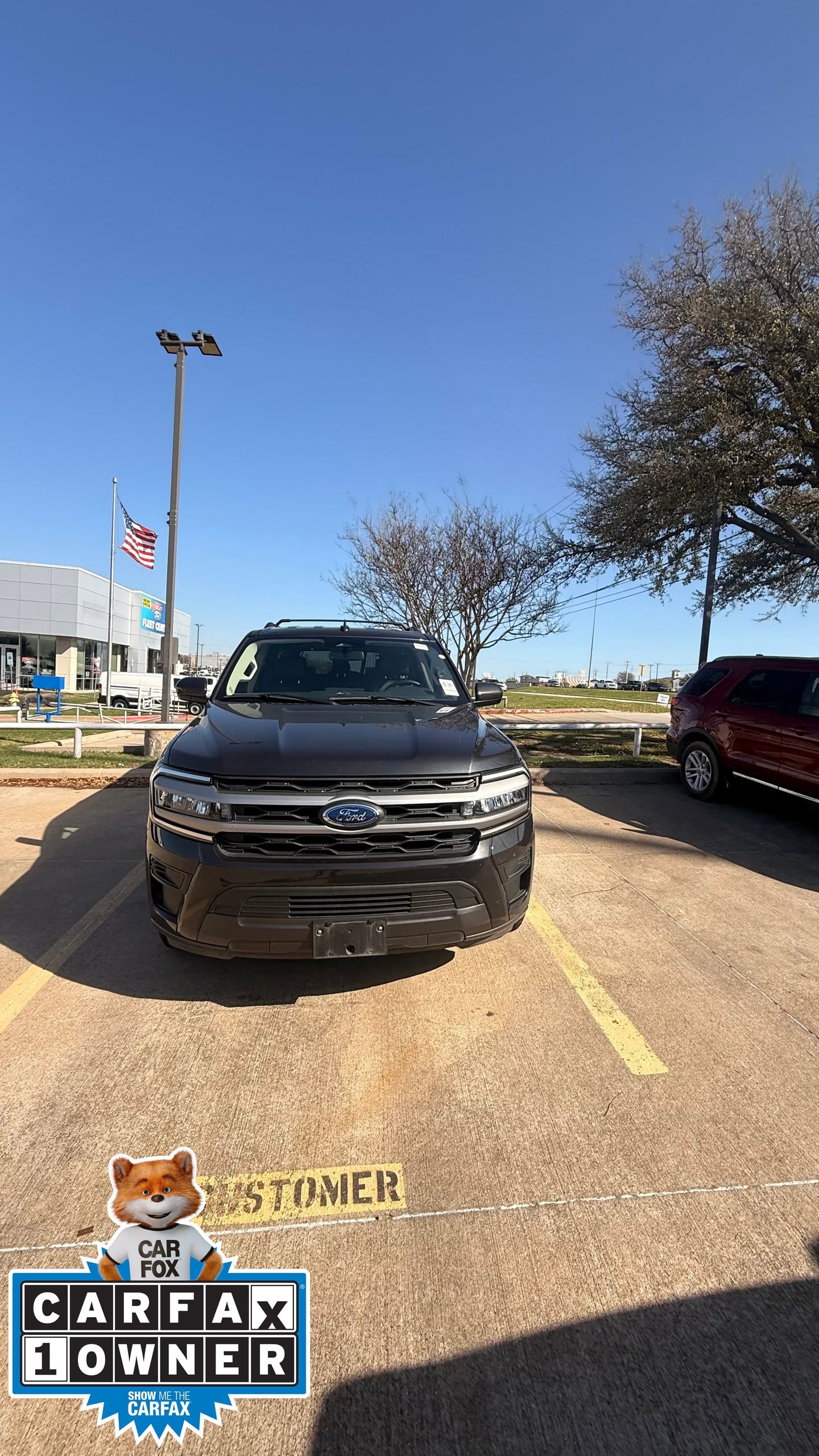 Used 2024 Ford Expedition Max XLT image 8