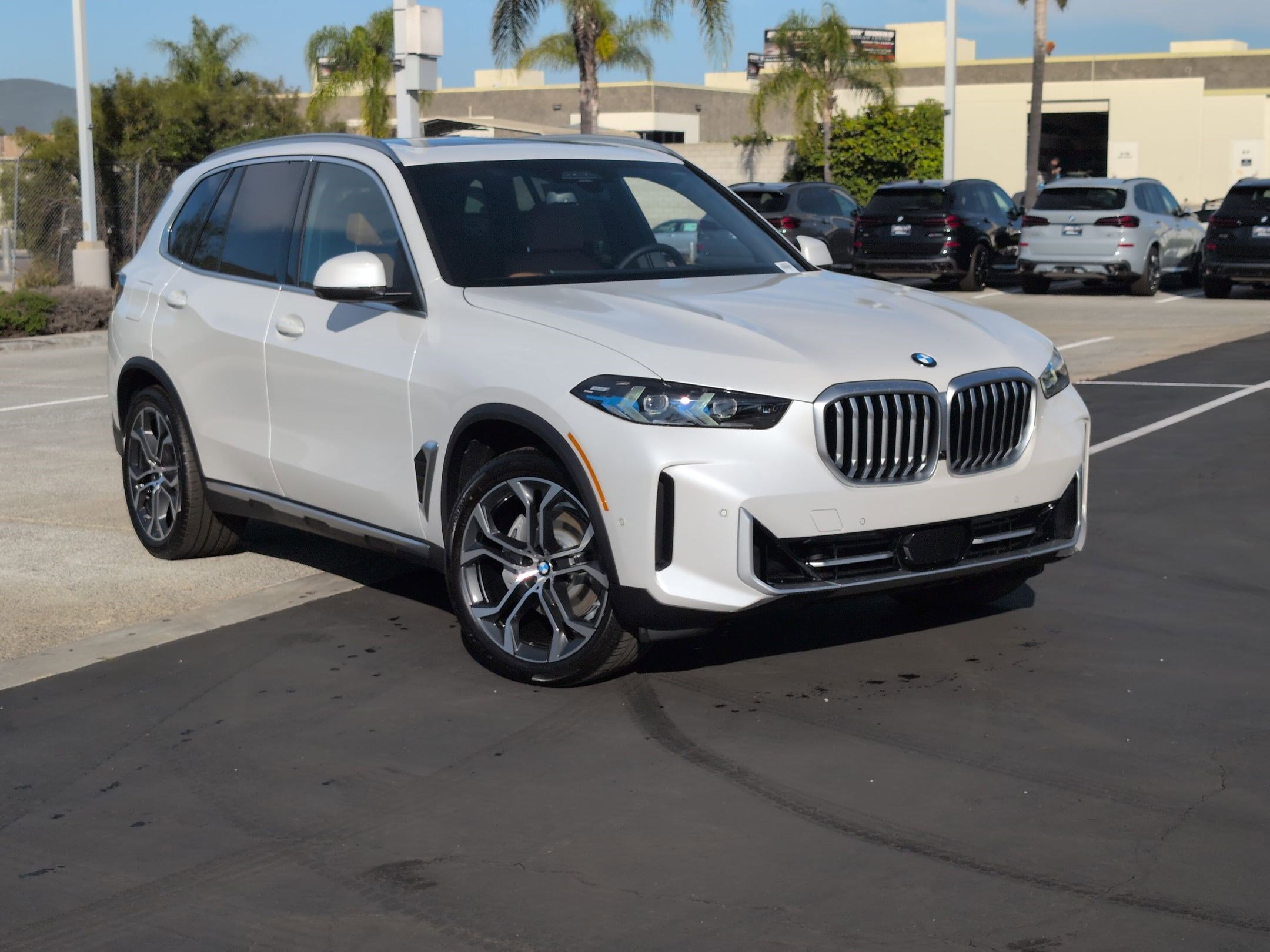 New 2026 BMW X5 xDrive40i image 2